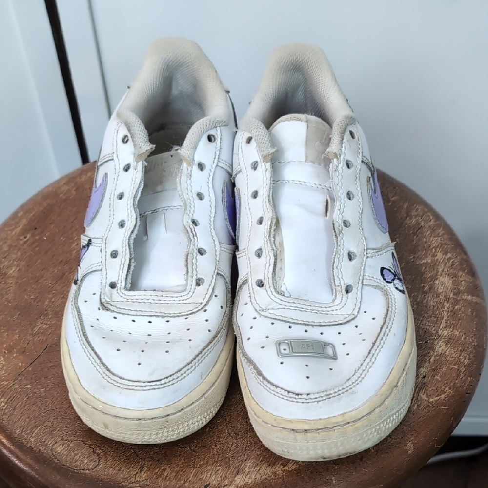 Nike Kids White and Lavender Sneakers